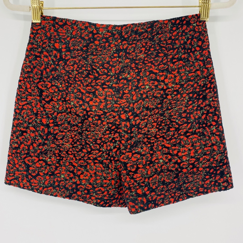 NEW Zara High Rise Red Black Floral Jacquard Zipper Short Size XS - Picture 6 of 10